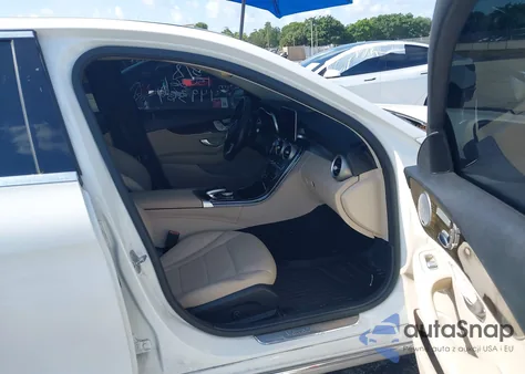 2016 Mercedes-Benz C 300 4Matic/Luxury 4Matic/Sport 4Matic from USA, damaged, VIN WDDWF4KB4GR143964